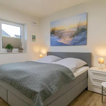 Herz Von 2 Mit Garten Und Sauna * Kellenhusen